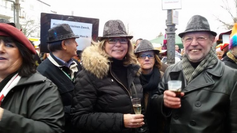 CDU geht mit beim Karnevalsumzug in Erkrath CDU geht mit beim Karnevalsumzug in Erkrath