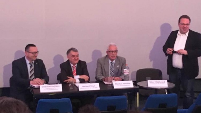 Innenminister Reul diskutiert in Erkrath über Sicherheit